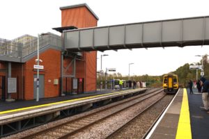 A train pulling in to Blyth Bebside station, towards the camera